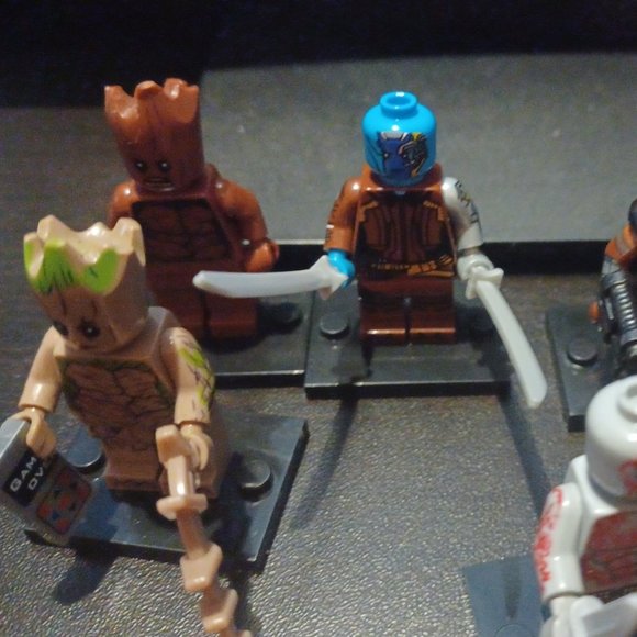 Super Hero Building Blocks Lego Like 9+ Piece Lot Fits Most Building Sets - Picture 3 of 15